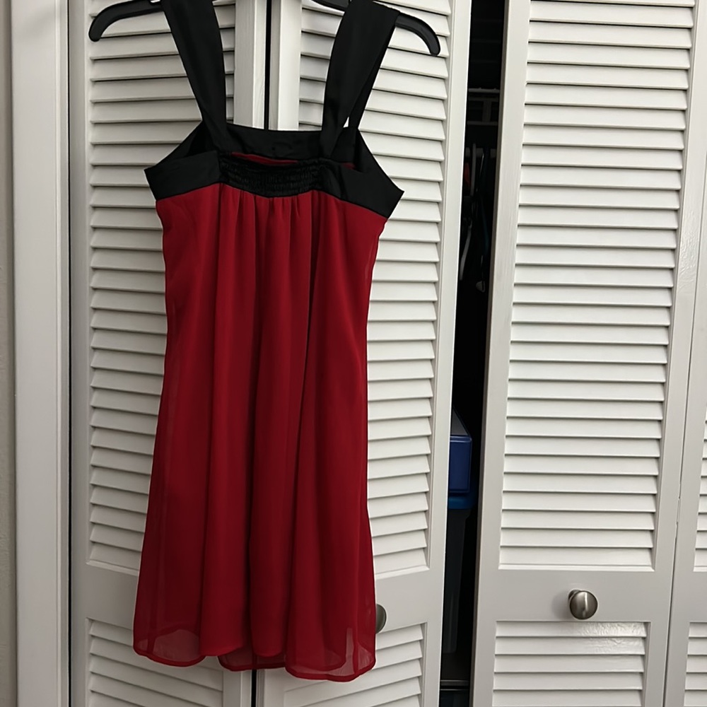 Dress - Picture 4 of 5